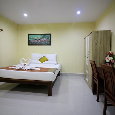 Sri Siam Resort Kanchanaburi Extérieur photo