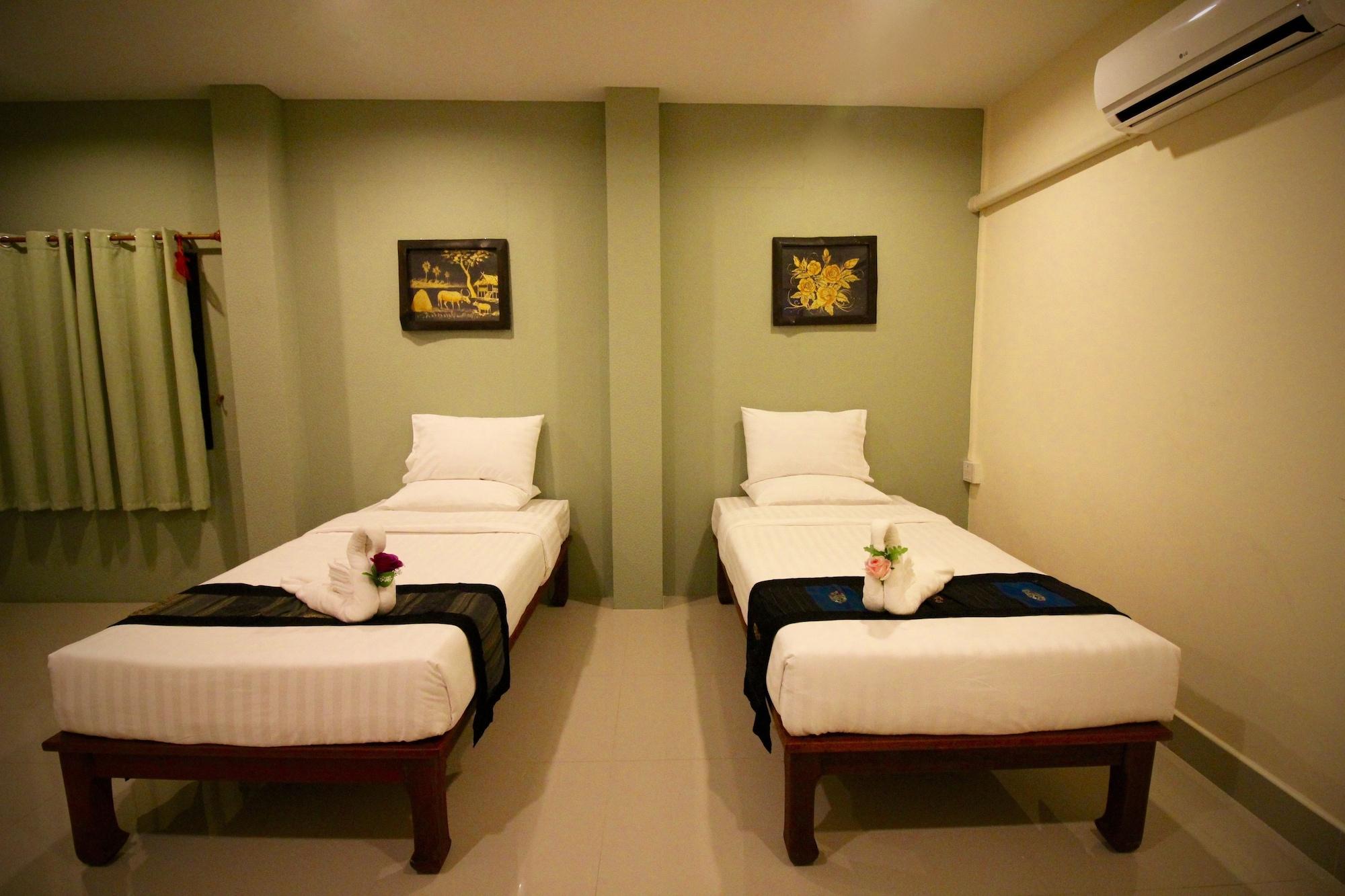 Sri Siam Resort Kanchanaburi Extérieur photo