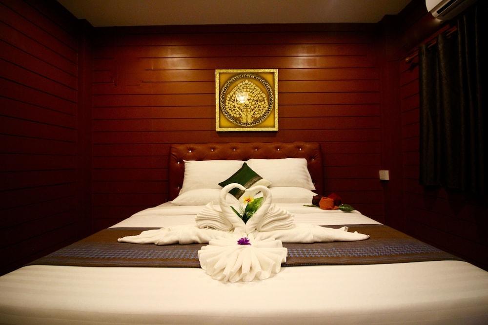 Sri Siam Resort Kanchanaburi Extérieur photo