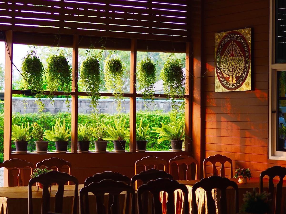 Sri Siam Resort Kanchanaburi Extérieur photo