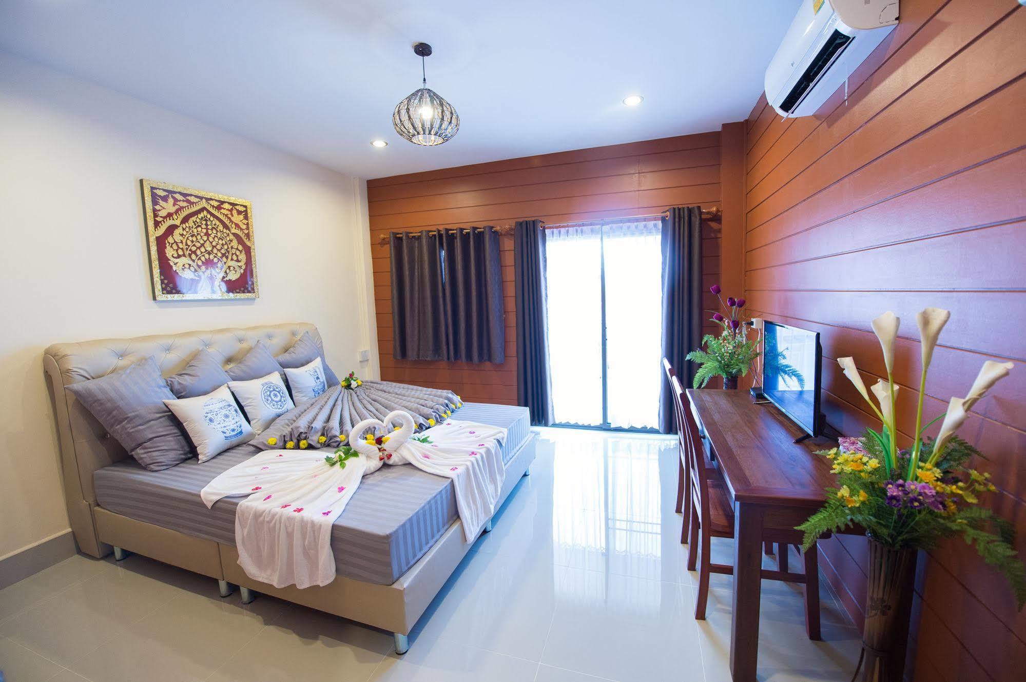 Sri Siam Resort Kanchanaburi Extérieur photo