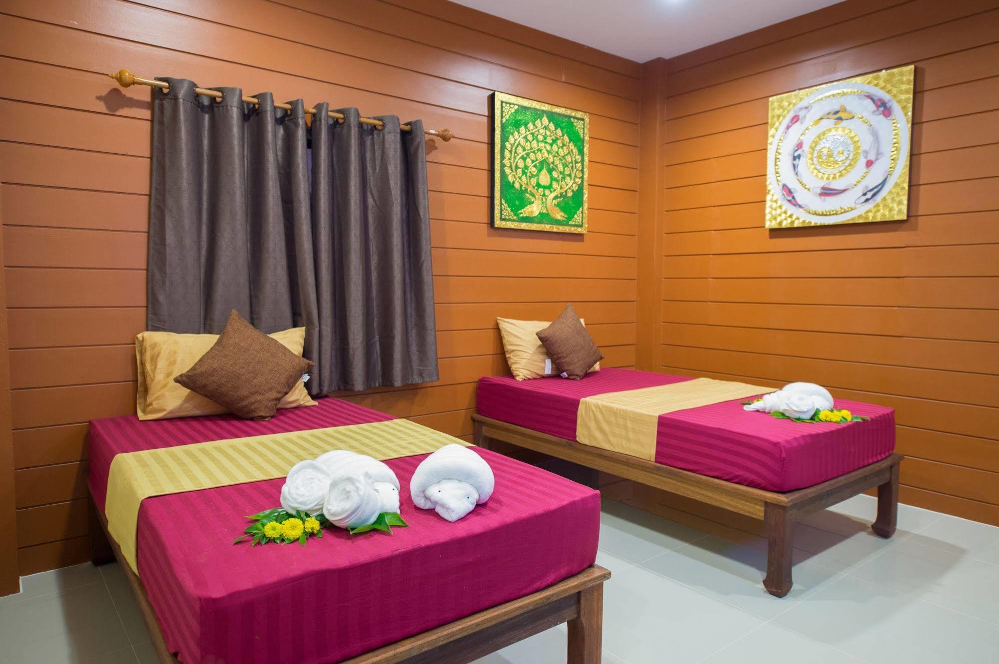 Sri Siam Resort Kanchanaburi Extérieur photo