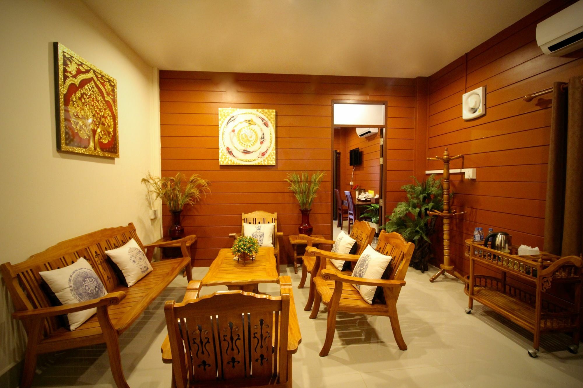 Sri Siam Resort Kanchanaburi Extérieur photo